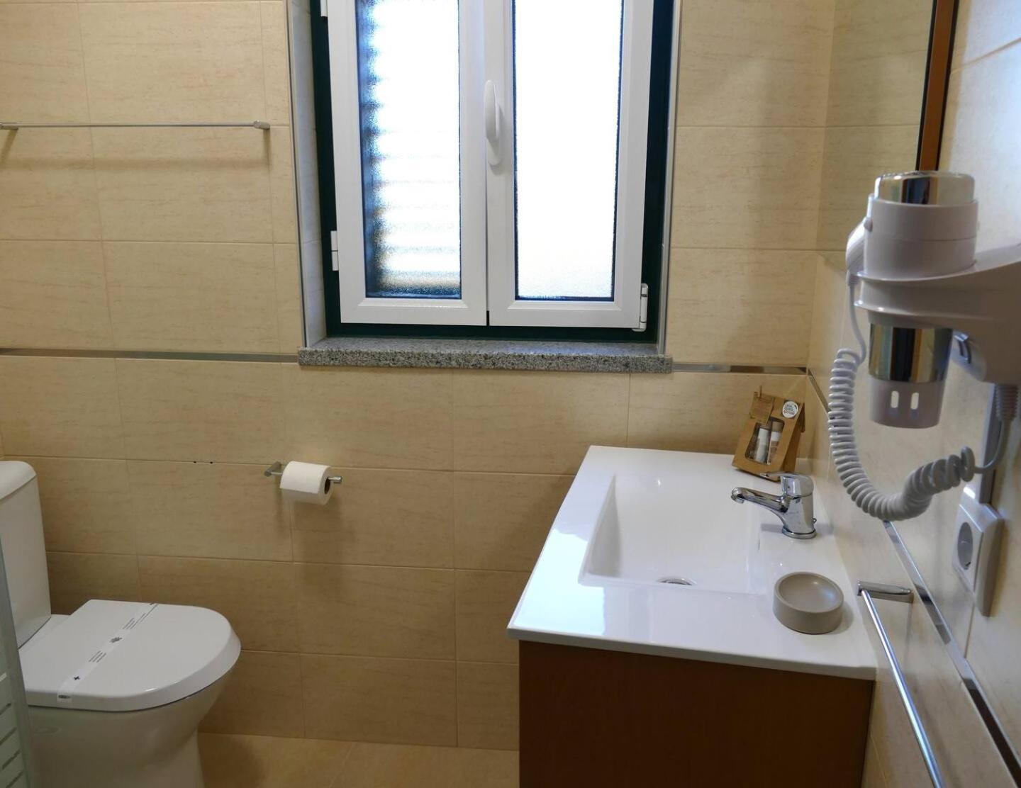 فيلا Casa E Piscina Privada فوندَوْ المظهر الخارجي الصورة