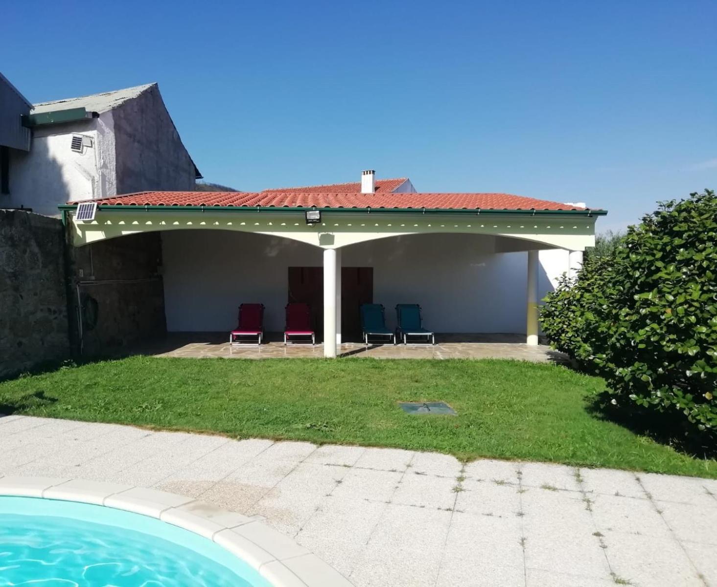 فيلا Casa E Piscina Privada فوندَوْ المظهر الخارجي الصورة